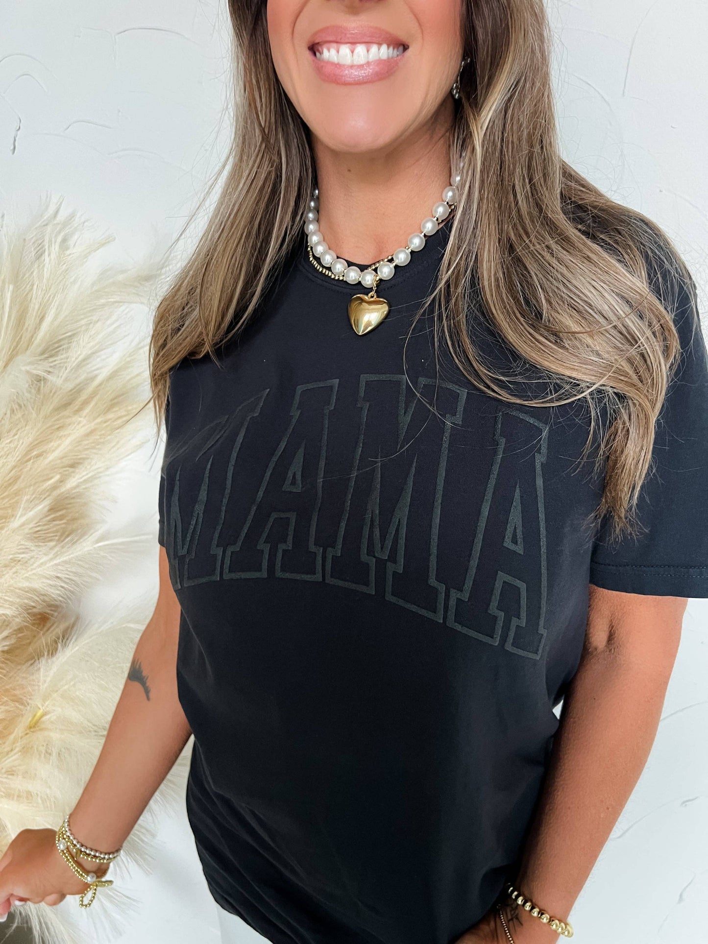 MAMA PUFF GRAPHIC TEE
