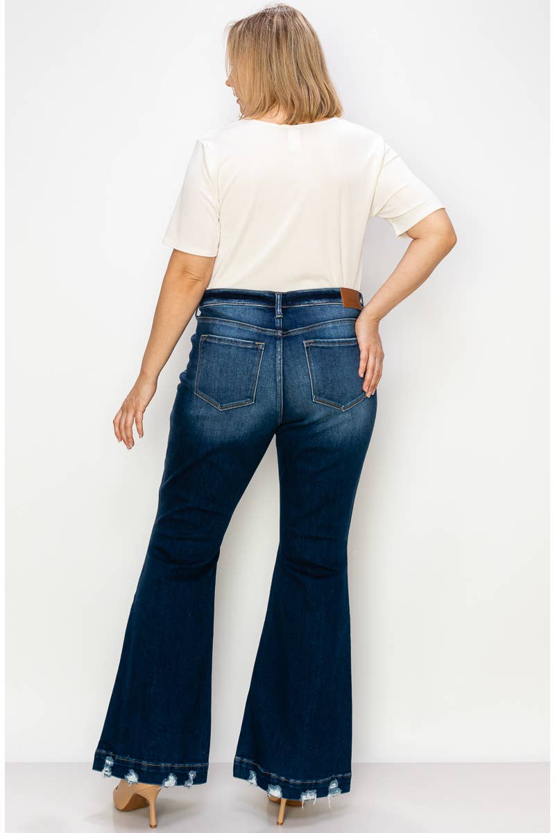 PLUS SIZE MID RISE WIDE HEM JEAN