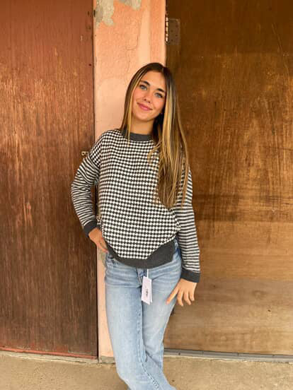 MINI CHECK CREW SWEATER