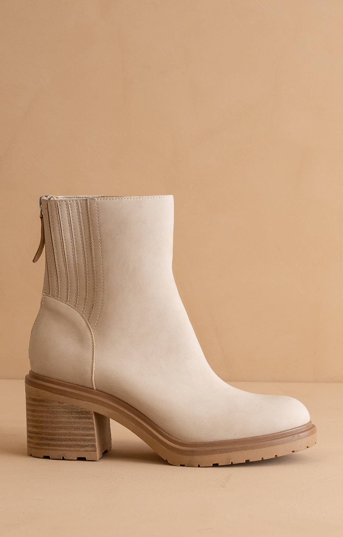 The Megan | Light Grey Lug Chelsea Boot