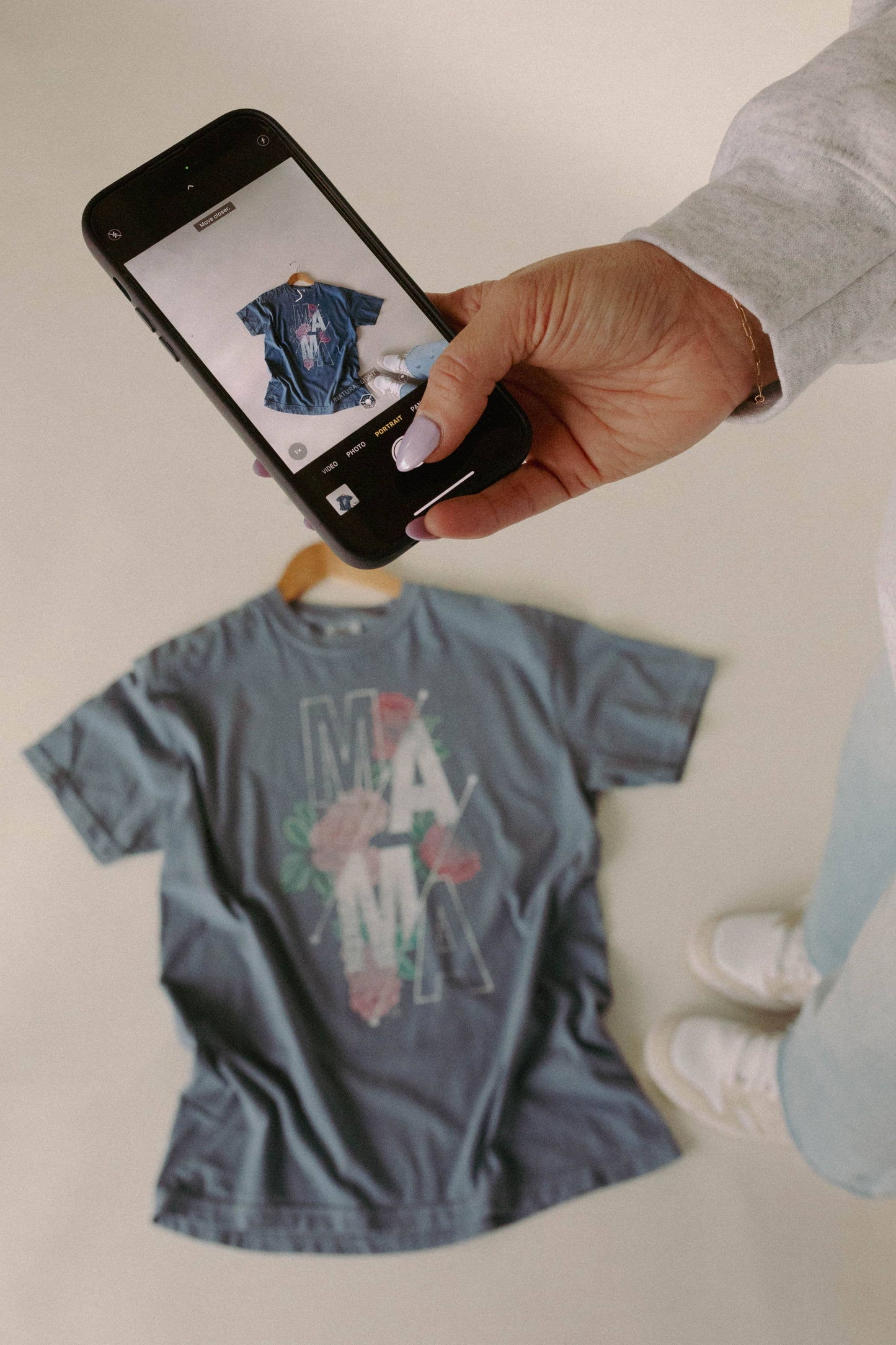 ROSES MAMA GRAPHIC T