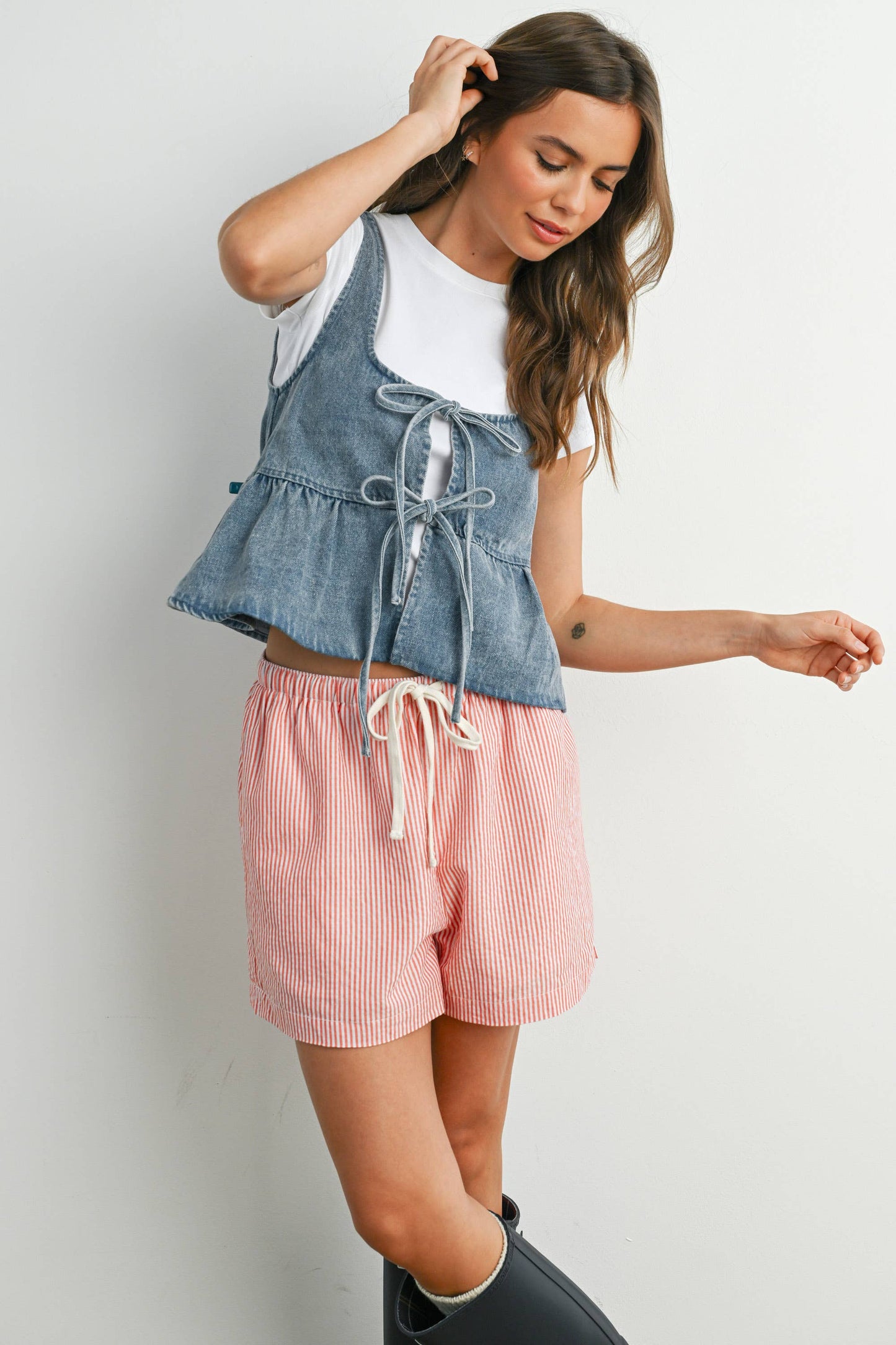 SHANIA RUFFLED HEM TIE TOP