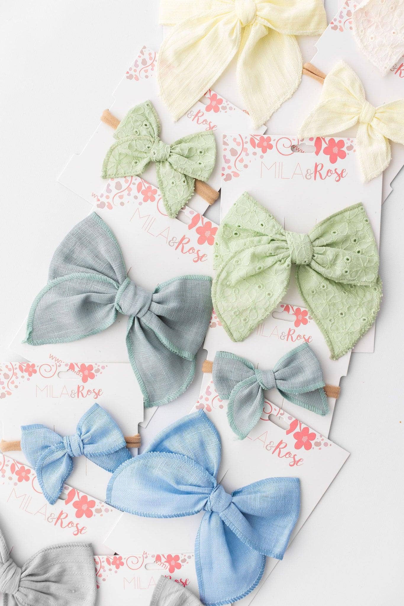 Classic Hair Bow - Pistachio Green Eyelet