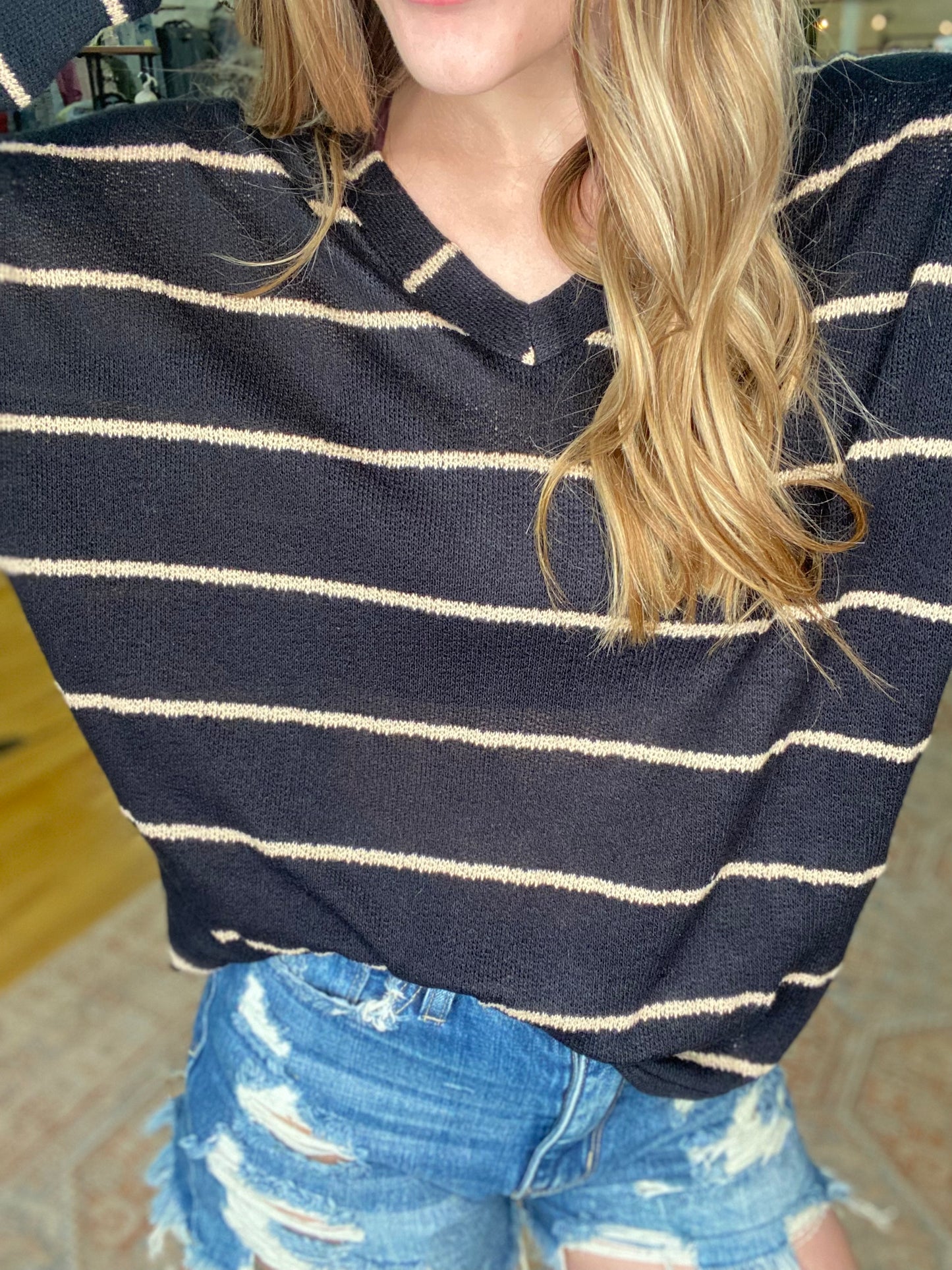 STRIPE V NECK LONG SLEEVE KNIT TOP