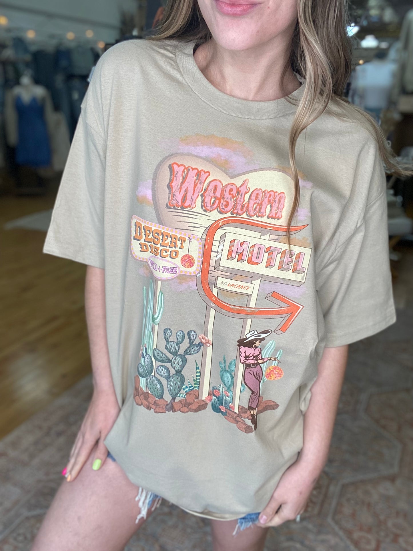 WESTERN MOTEL GRAPHIC-T