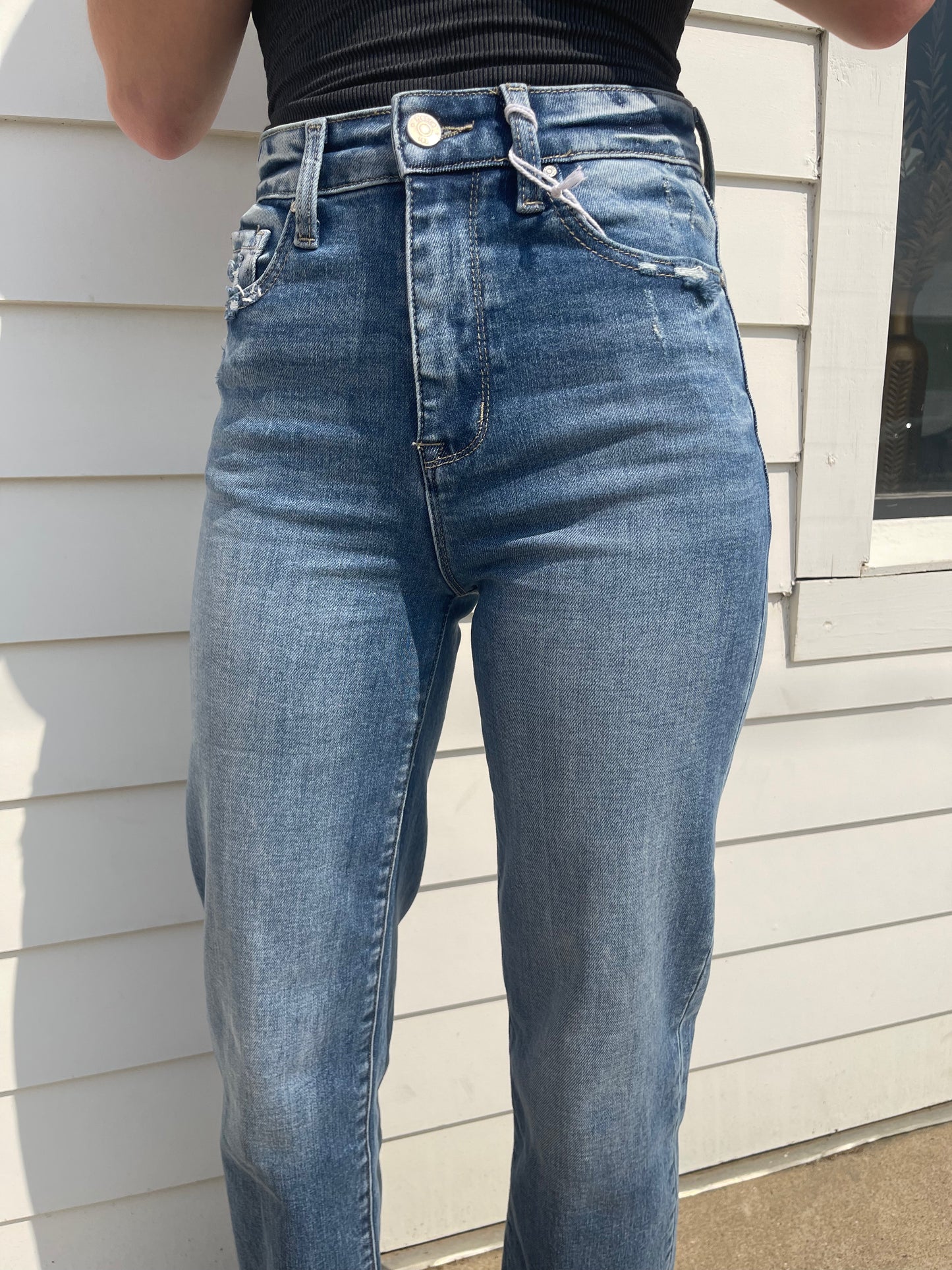 HIGH RISE STRETCH STRAIGHT W/ CUFFED HEM