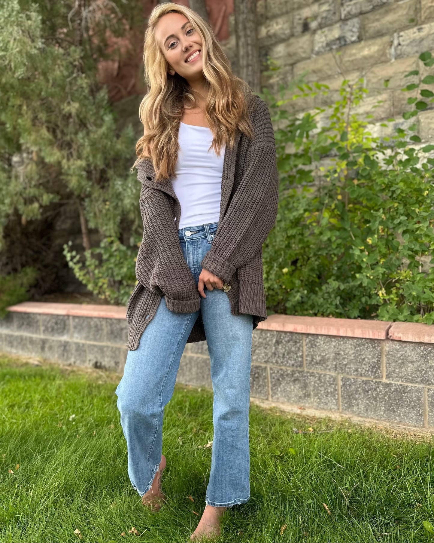 BUTTON DOWN RIBBED KNIT SWEATER CARDIGAN