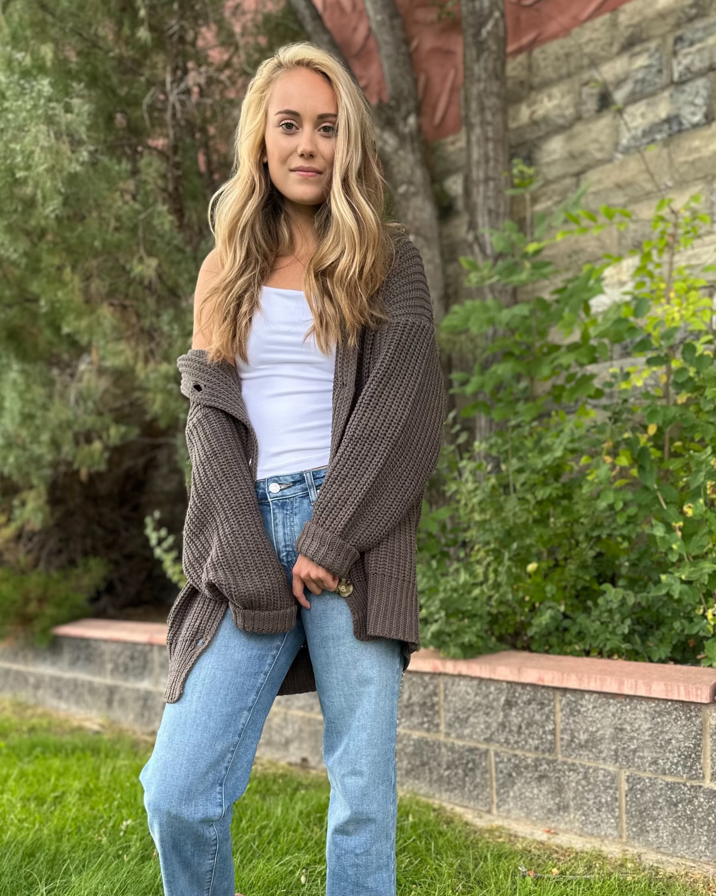 BUTTON DOWN RIBBED KNIT SWEATER CARDIGAN
