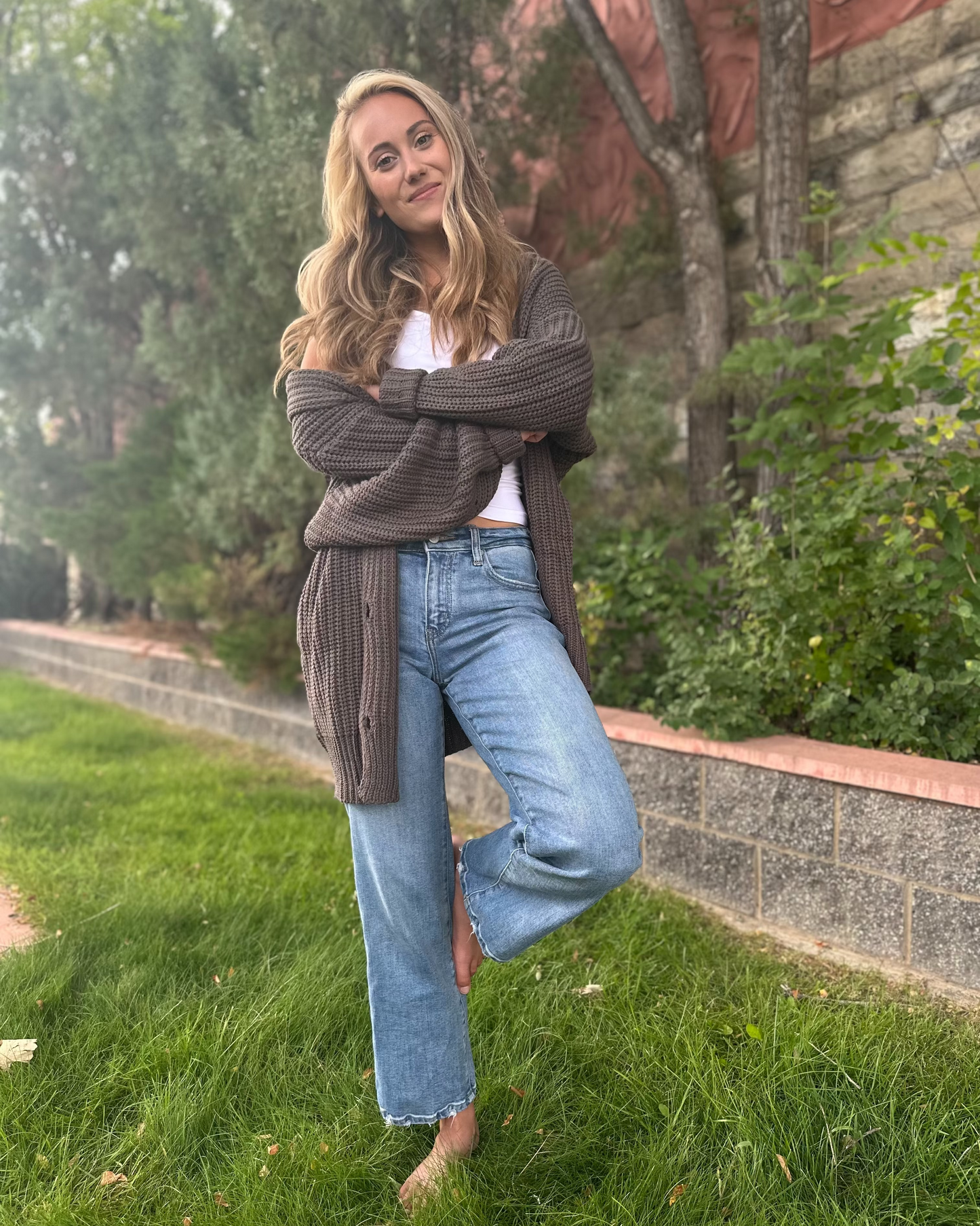 BUTTON DOWN RIBBED KNIT SWEATER CARDIGAN