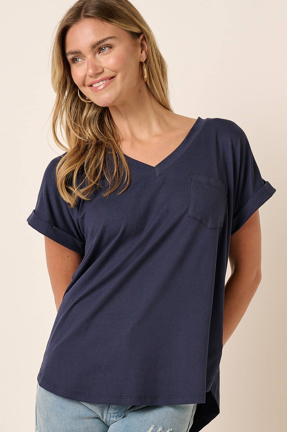 NAVY BASIC VNECK