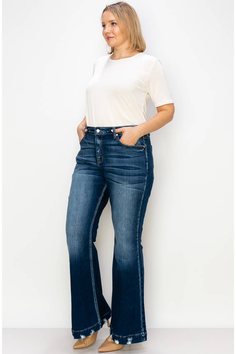 PLUS SIZE MID RISE WIDE HEM JEAN