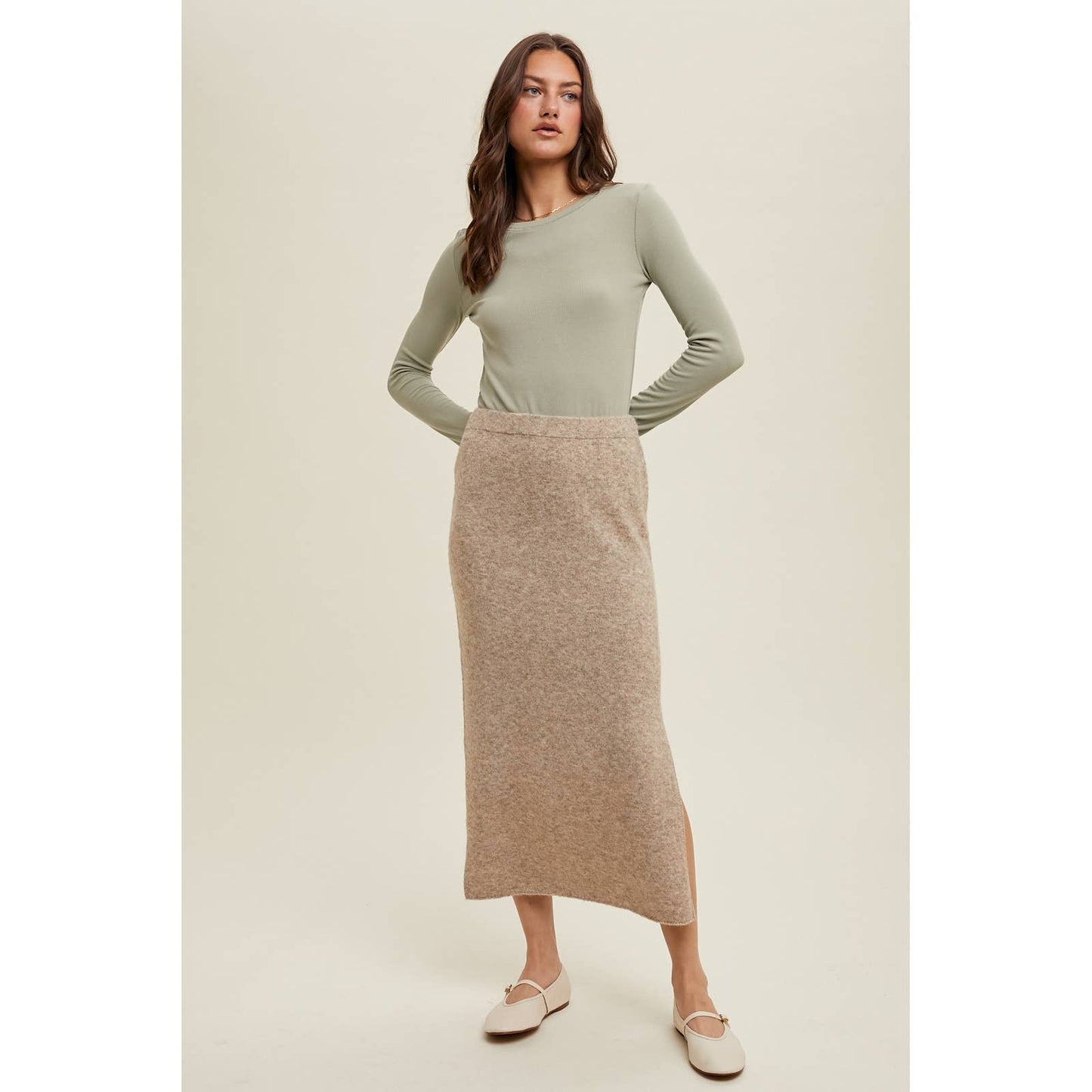 GREEN ROUND NECK RIBBED KNIT TOP