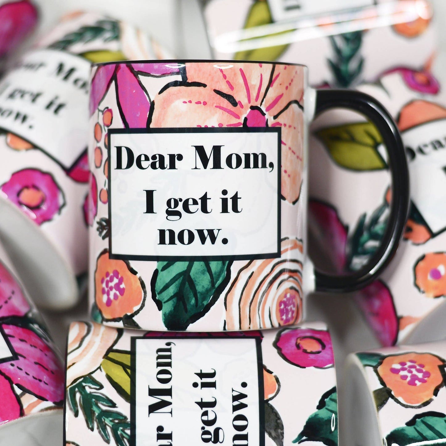 DEAR MOM CERAMIC MUG