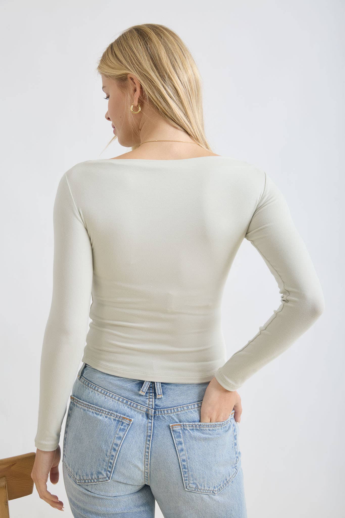 BOATNECK PINTUCK DETAIL