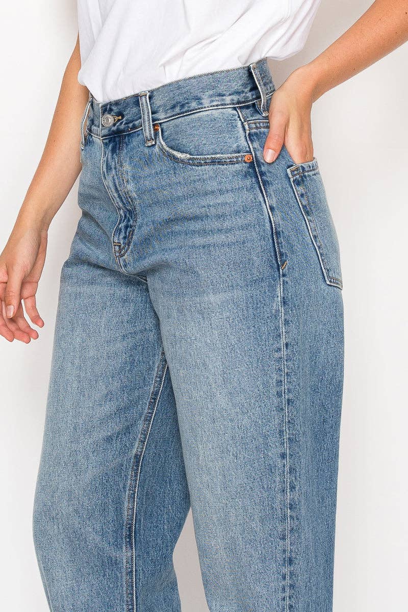 TAPERED MID RISE WIDE BAGGY JEANS