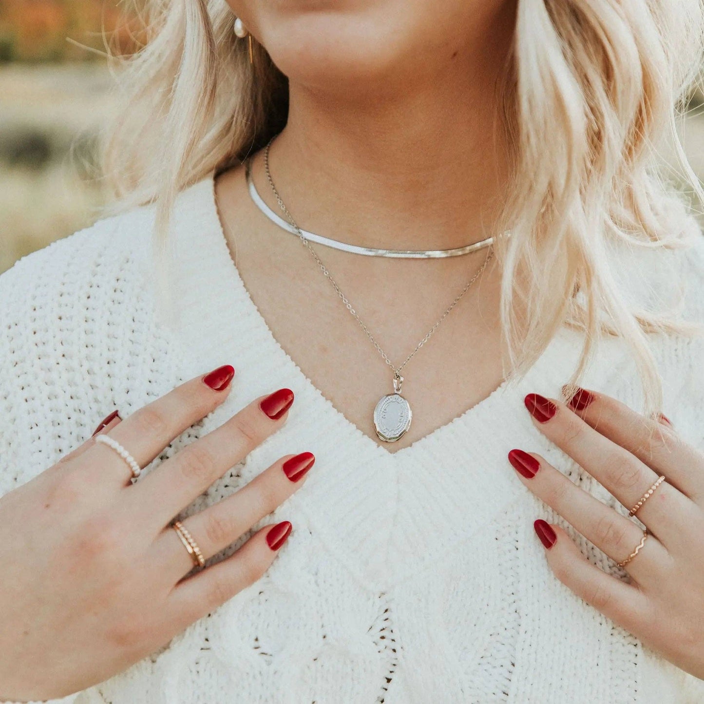 Isabelle Locket Necklace: Silver / 19"