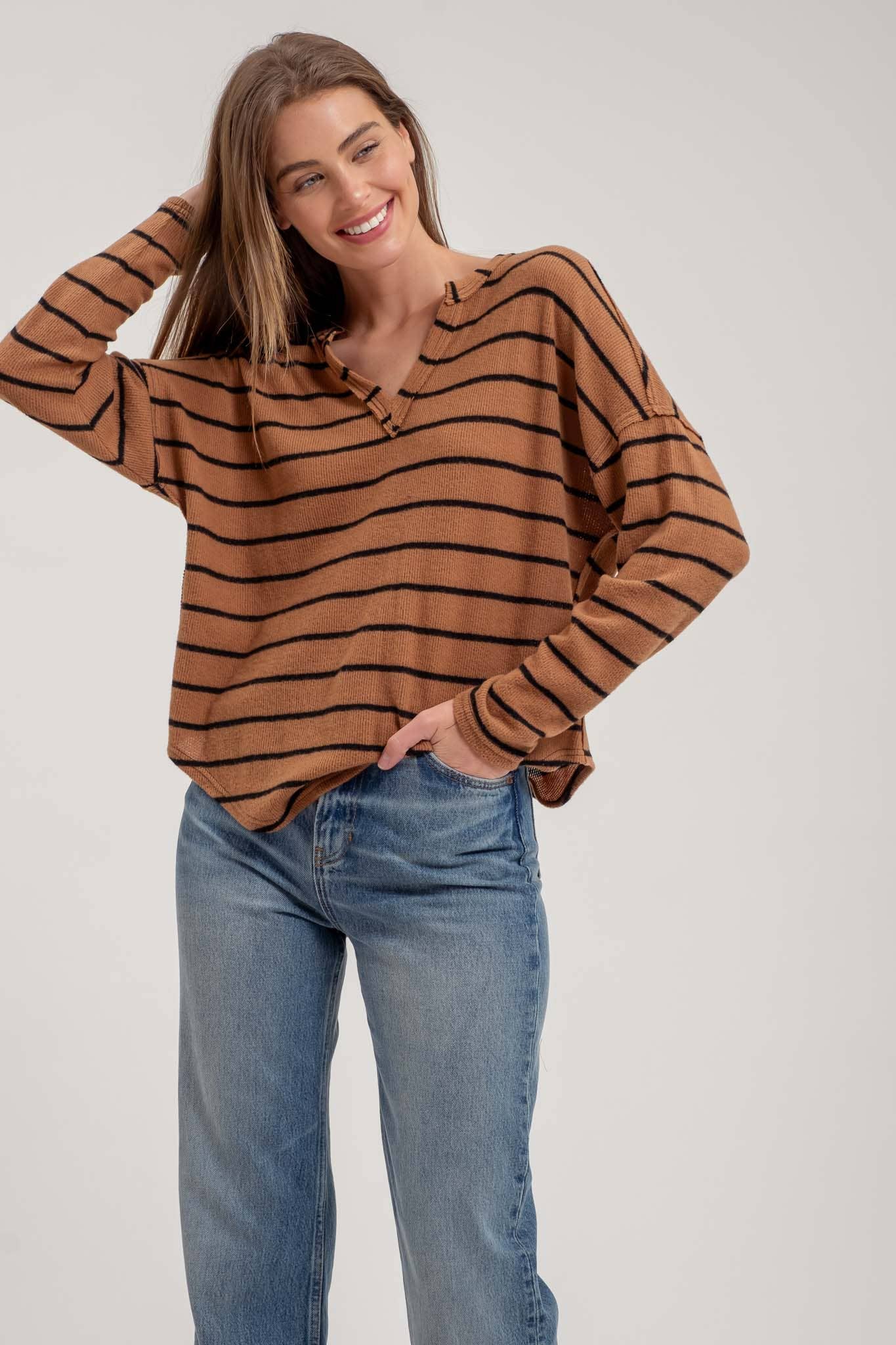 CHELSEA SPLIT NECK KNIT TOP