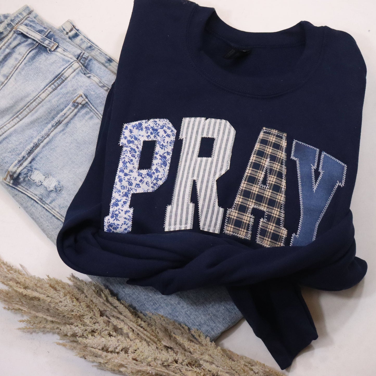 PRAY FAITH SWEATSHIRT