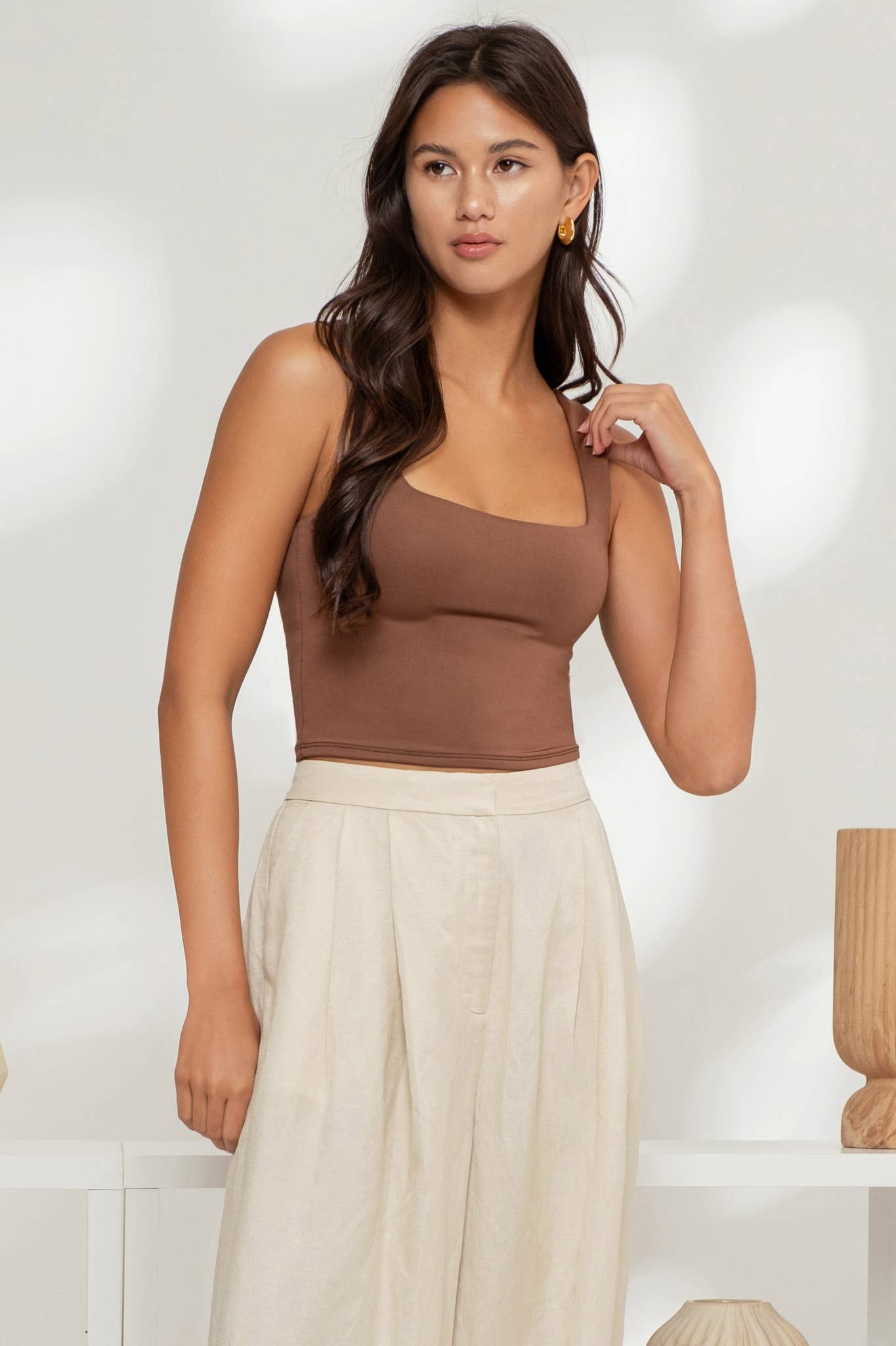 CHOCOLATE REVERSIBLE SQUARE NECK TANK