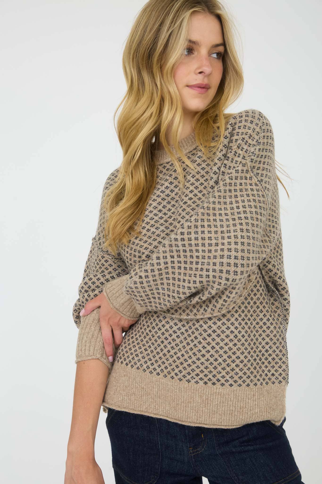 JACQUARD CREW KNIT SWEATER
