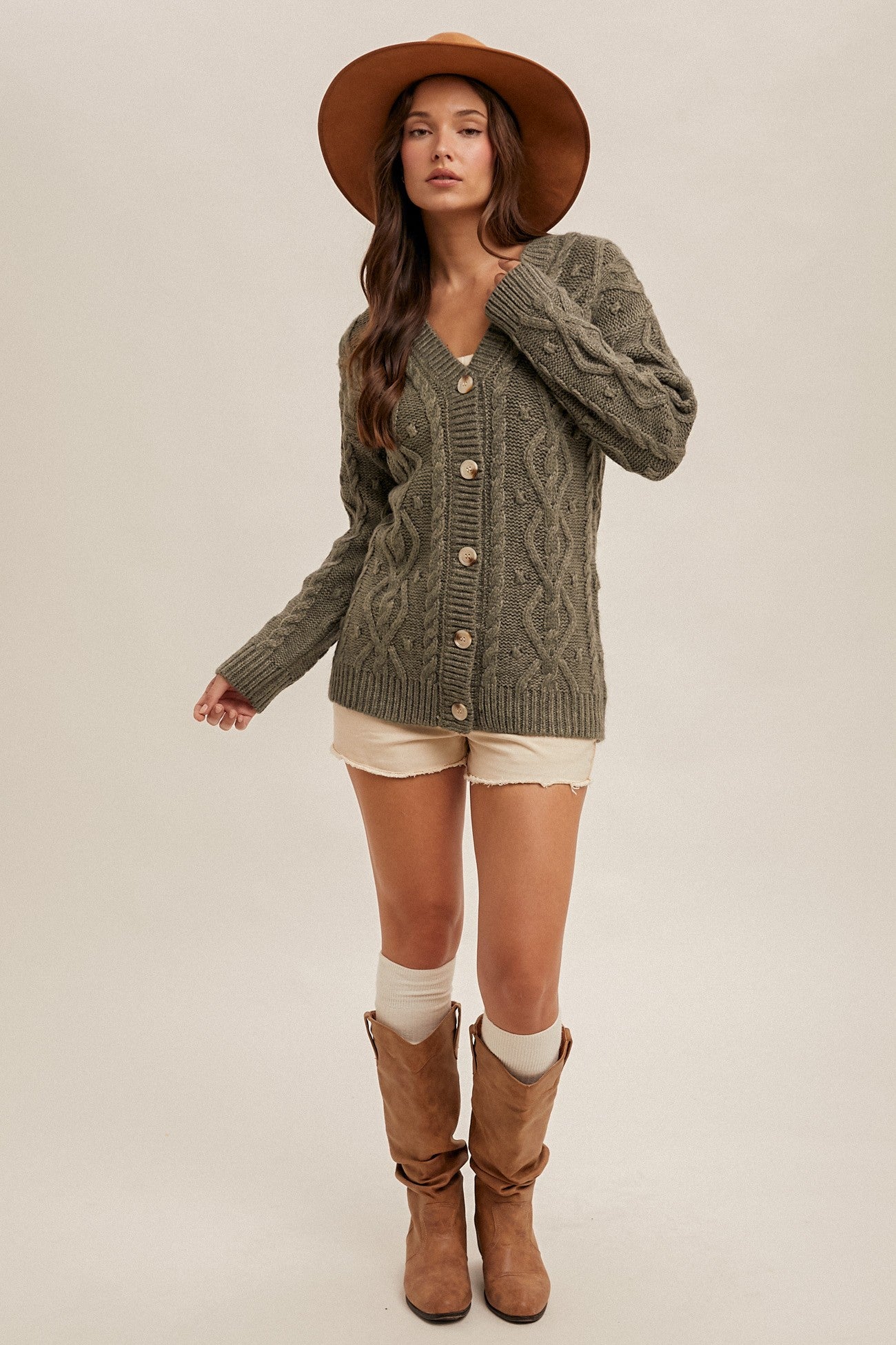 HEM&THREAD CABLE KNIT SWEATER