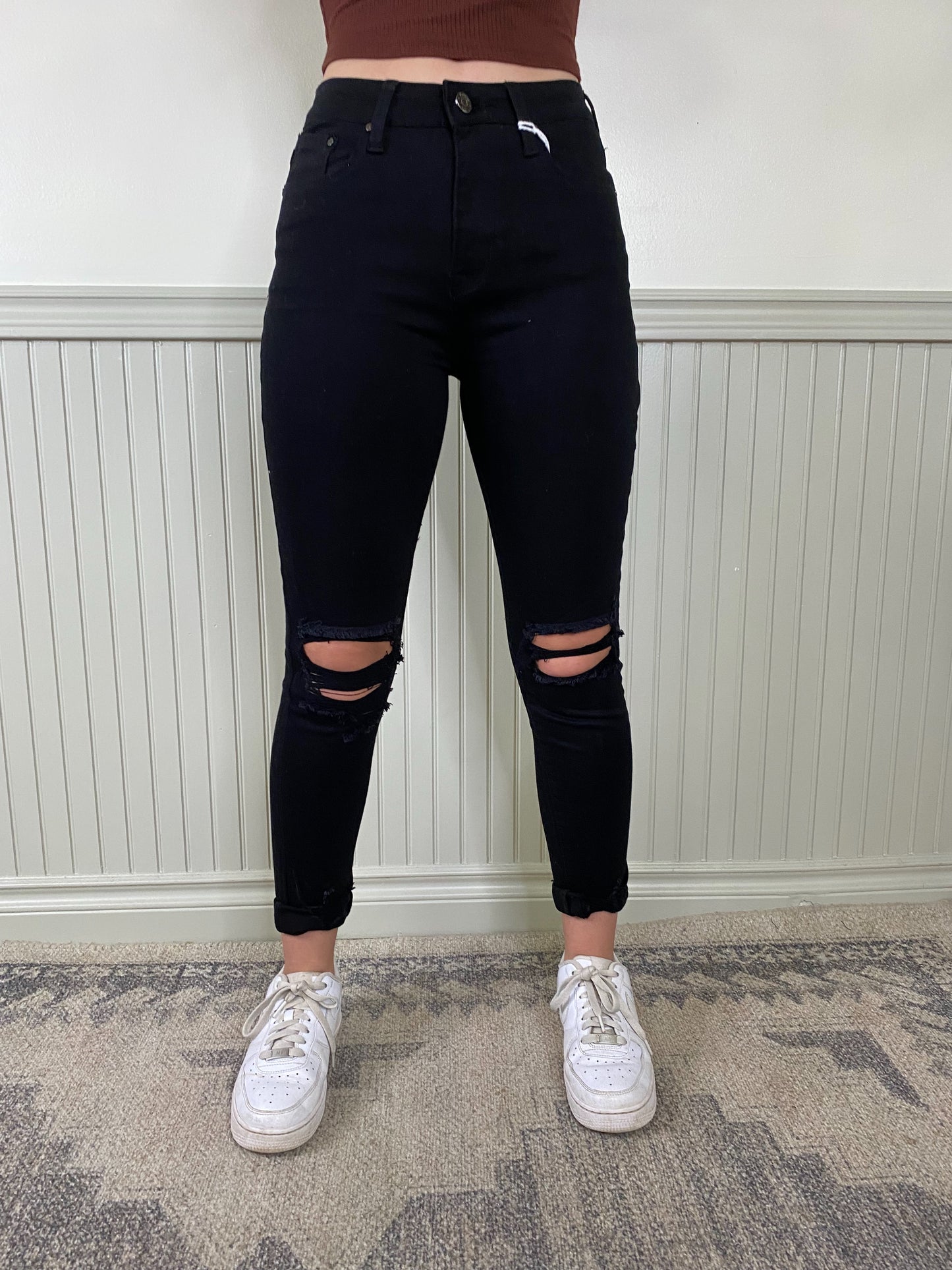 Anna High Rise Black Skinny