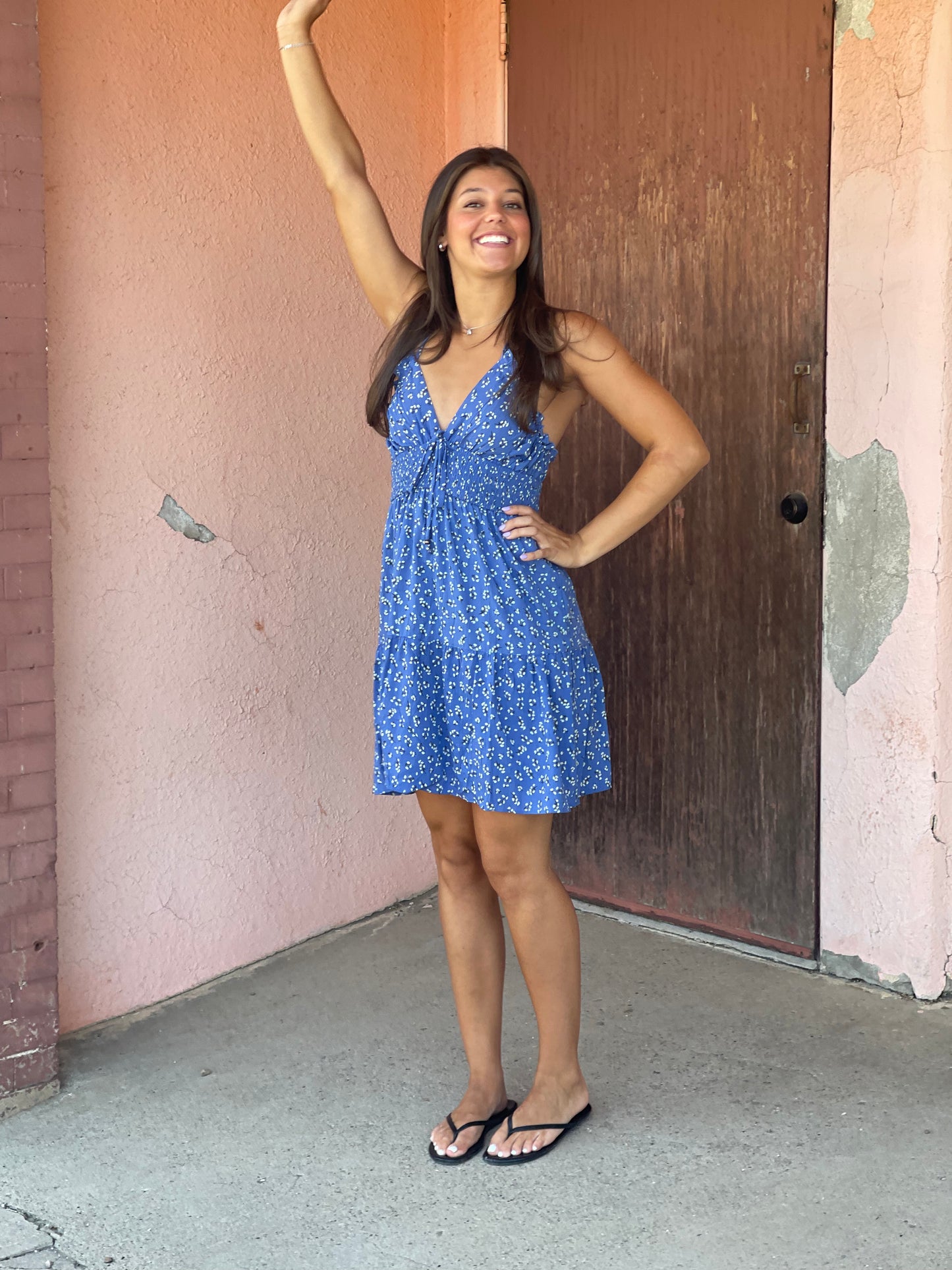 V NECK CRIS CROSS STRAPS DITSY PRINT SUNDRESS