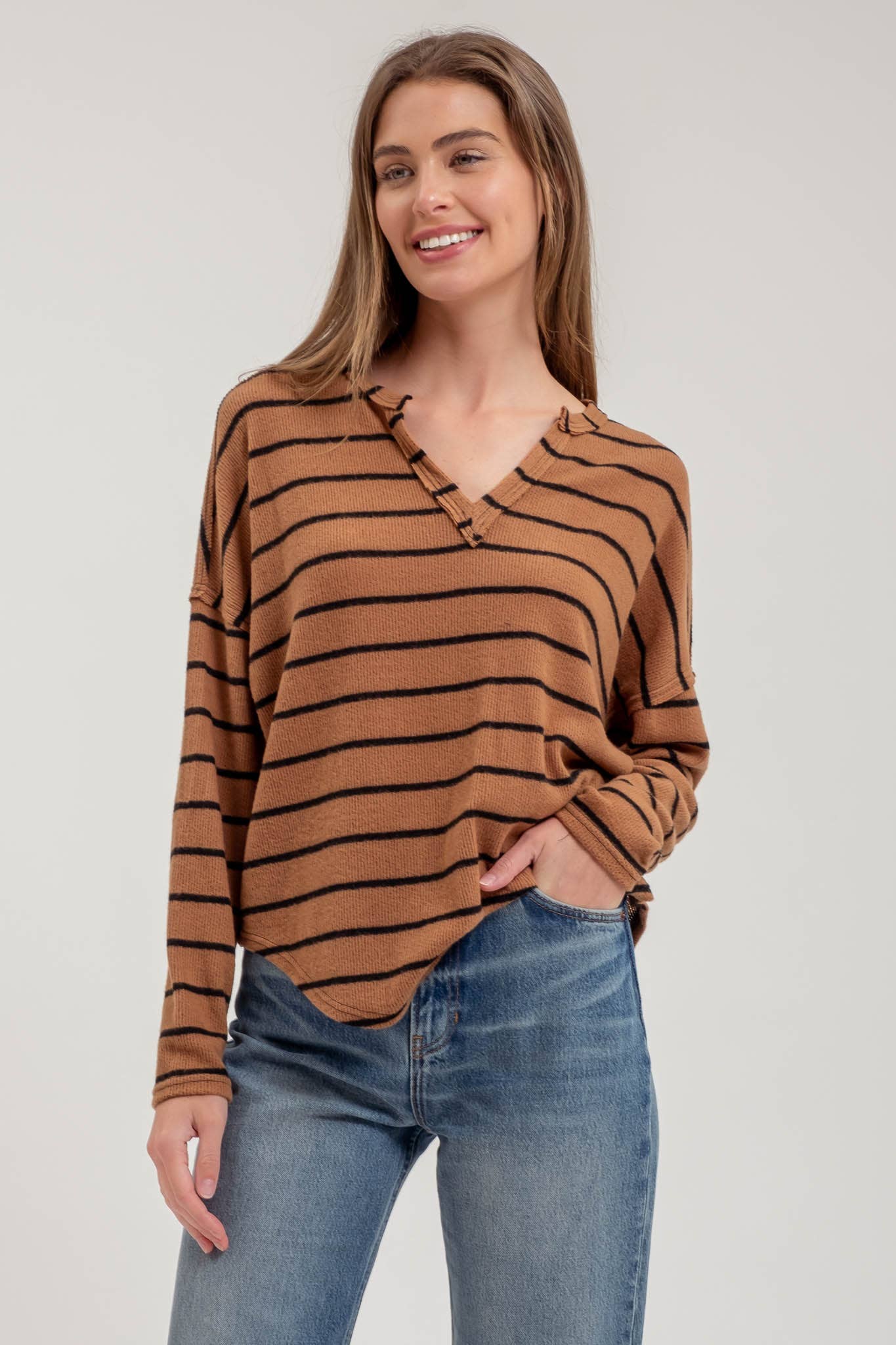 CHELSEA SPLIT NECK KNIT TOP