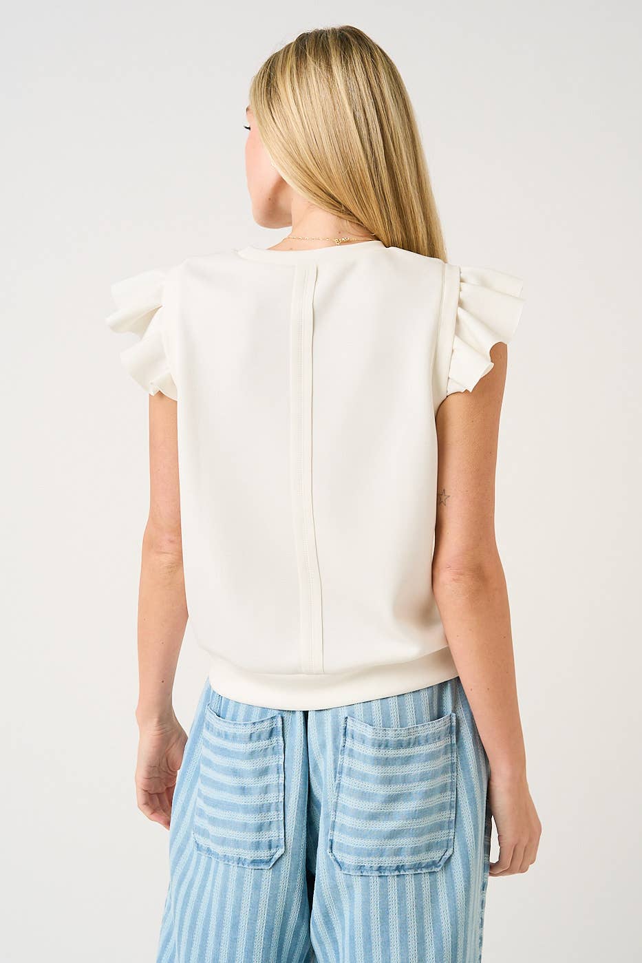 FLUTTER SLEEVE PREMIUM KNIT TOP