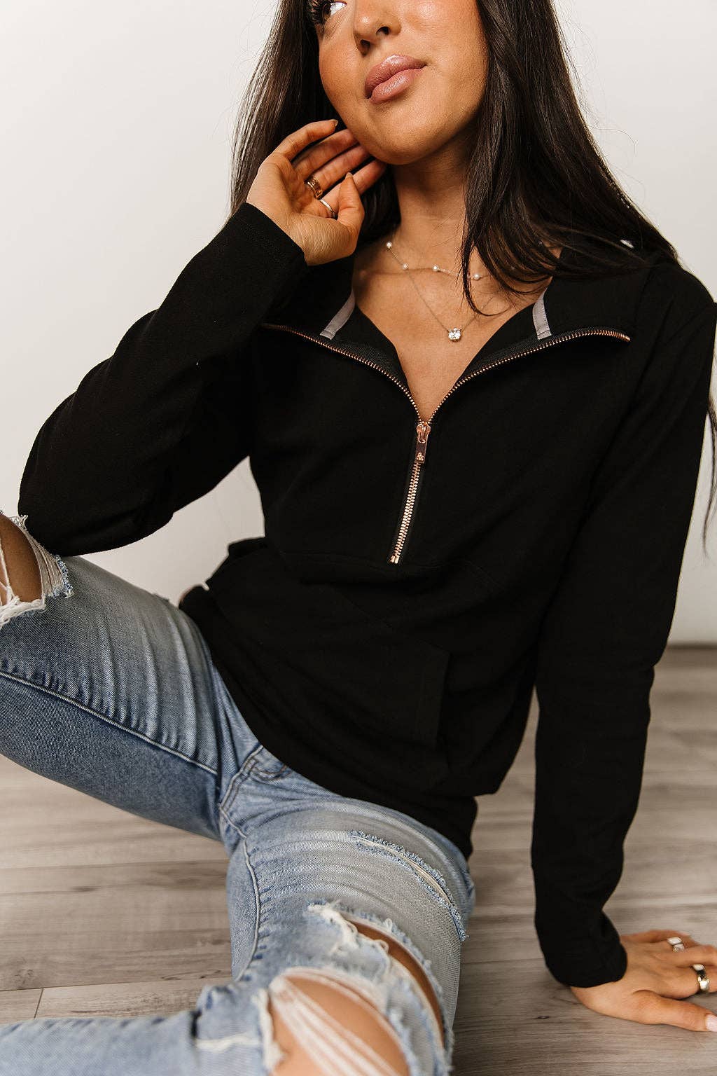 BLACK HALFZIP SWEATSHIRT