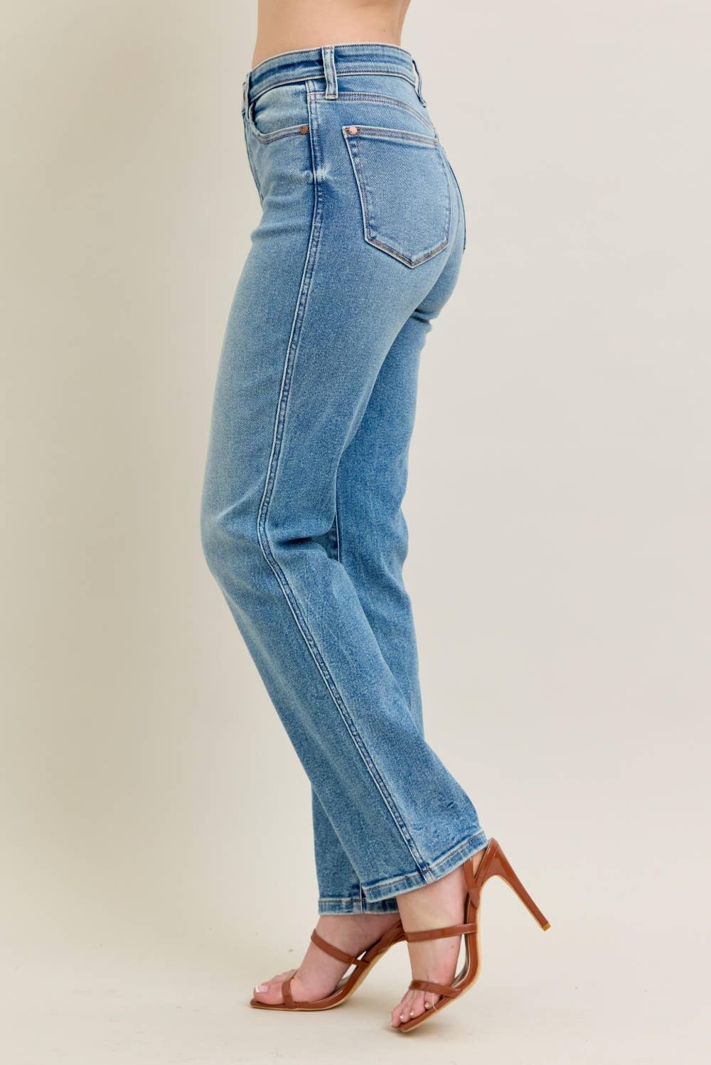 Audrey Vintage Straight Jeans