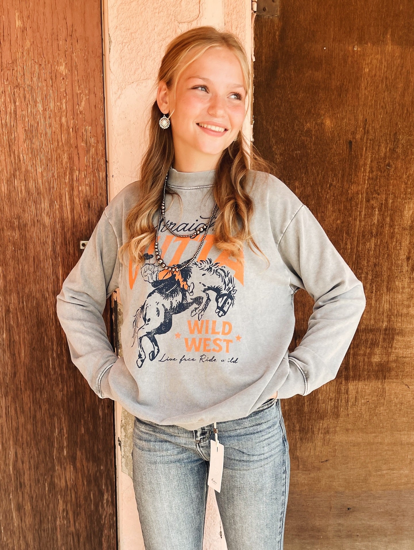 STRAIGHT OUTTA SWEATSHIRT